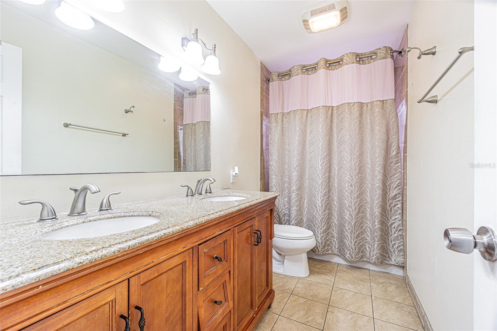 Image 20 of 34 For 3112 Henry Avenue