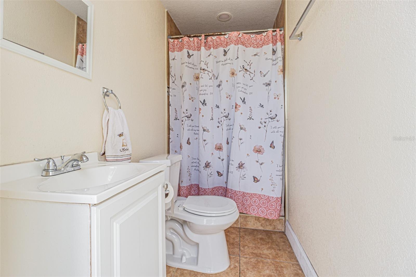 Image 28 of 34 For 3112 Henry Avenue