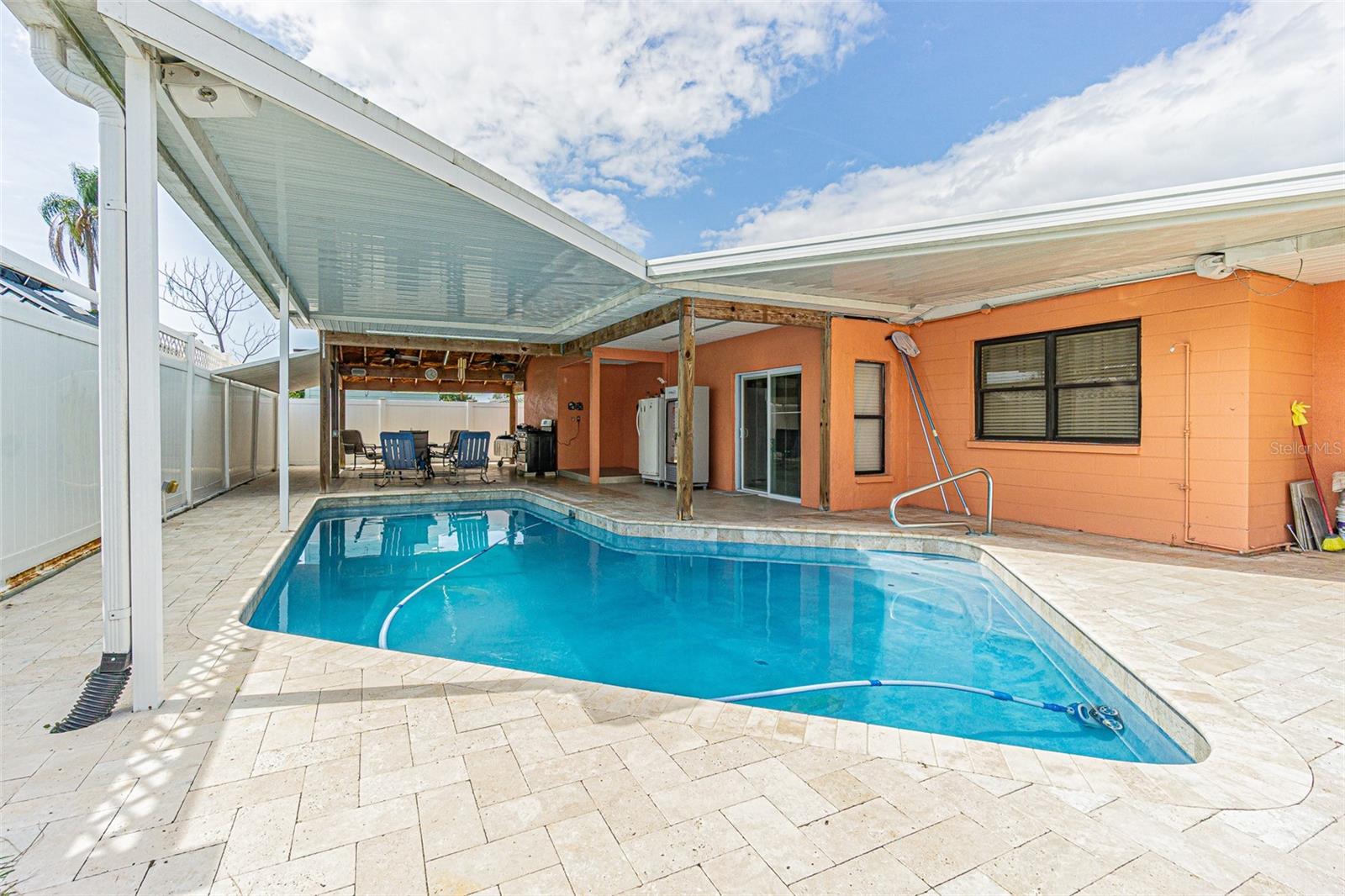 Image 31 of 34 For 3112 Henry Avenue