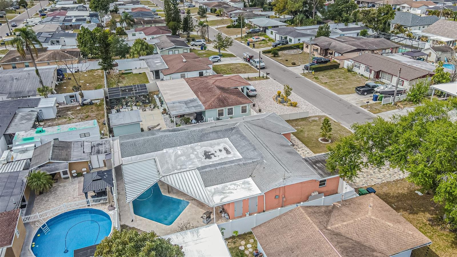 Image 6 of 34 For 3112 Henry Avenue