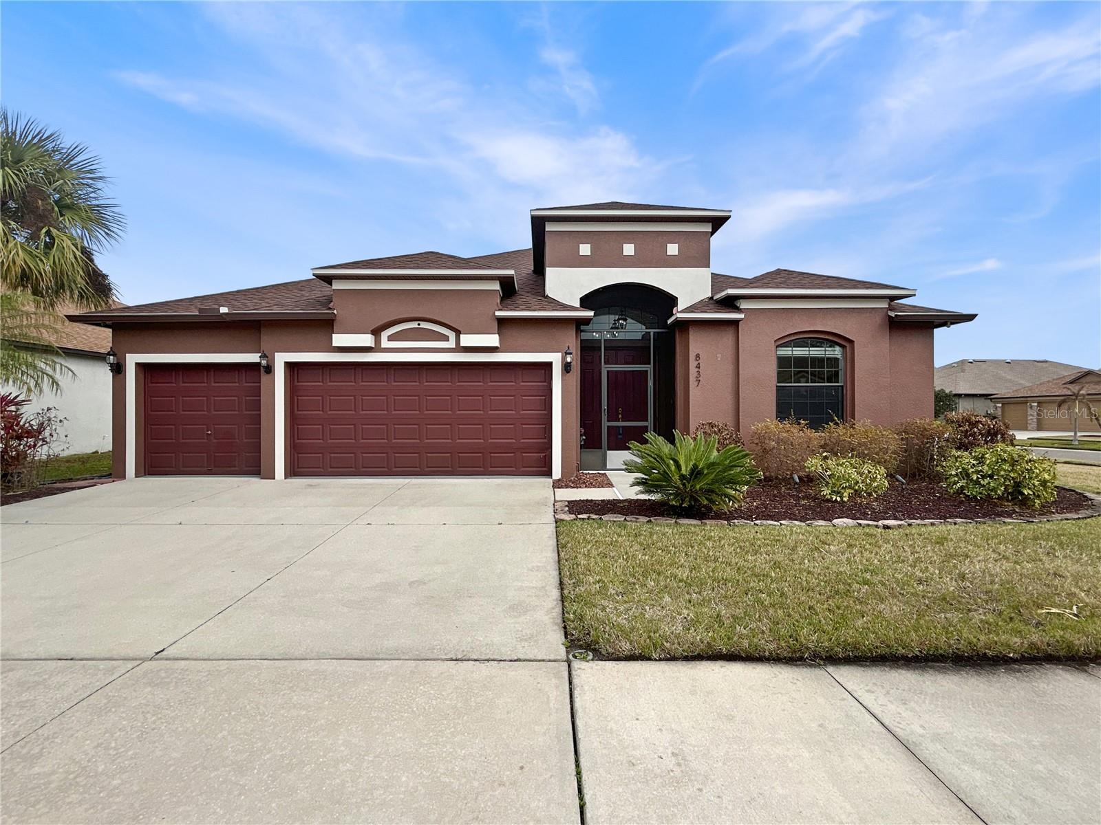 Details for 8437 White Poplar Drive, RIVERVIEW, FL 33578