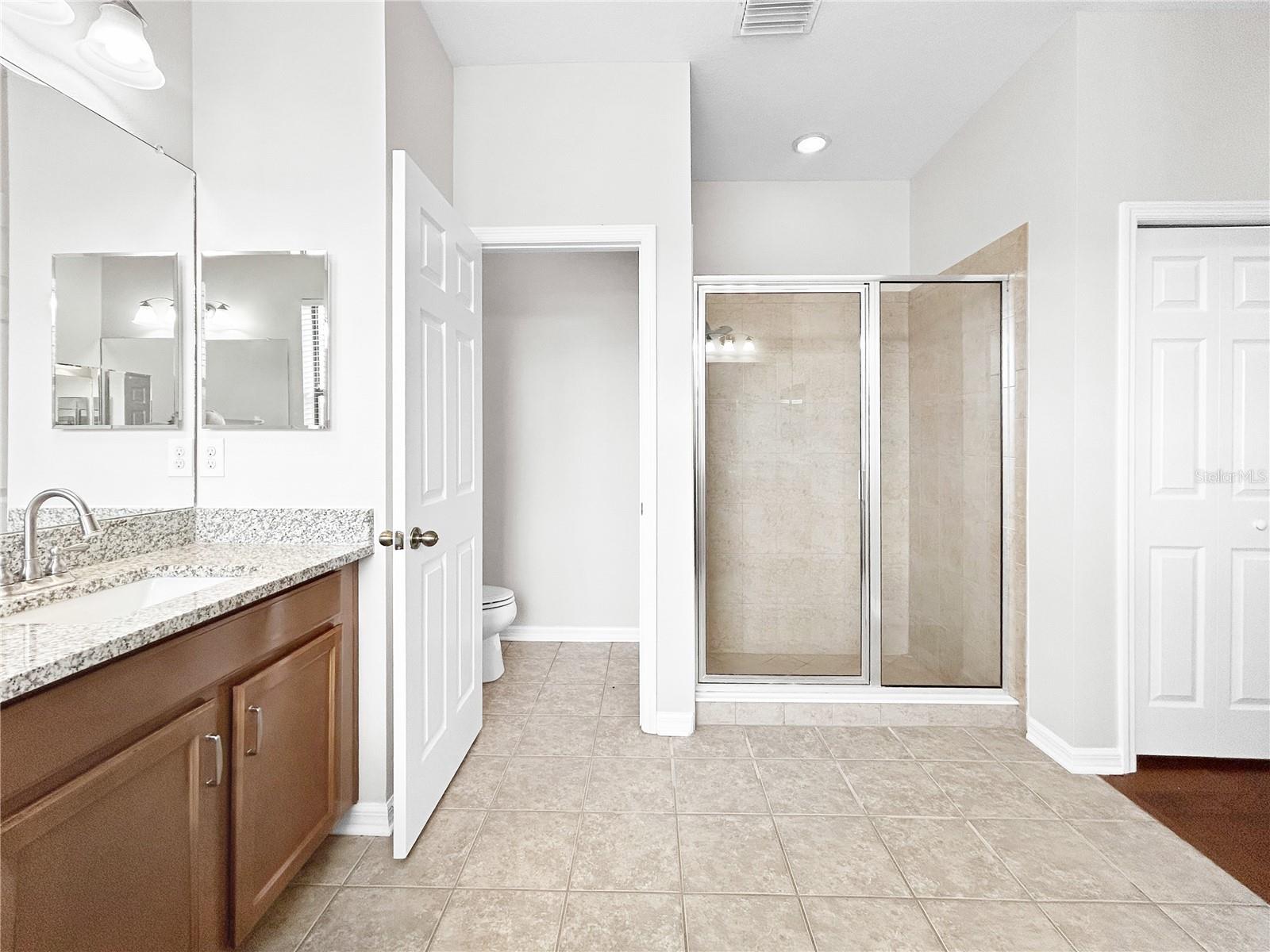 Image 27 of 53 For 8437 White Poplar Drive