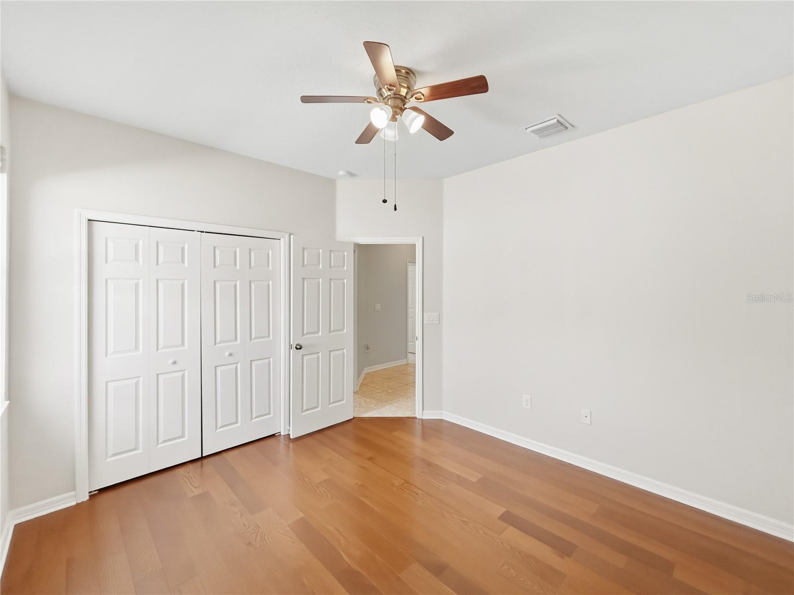 Image 31 of 53 For 8437 White Poplar Drive