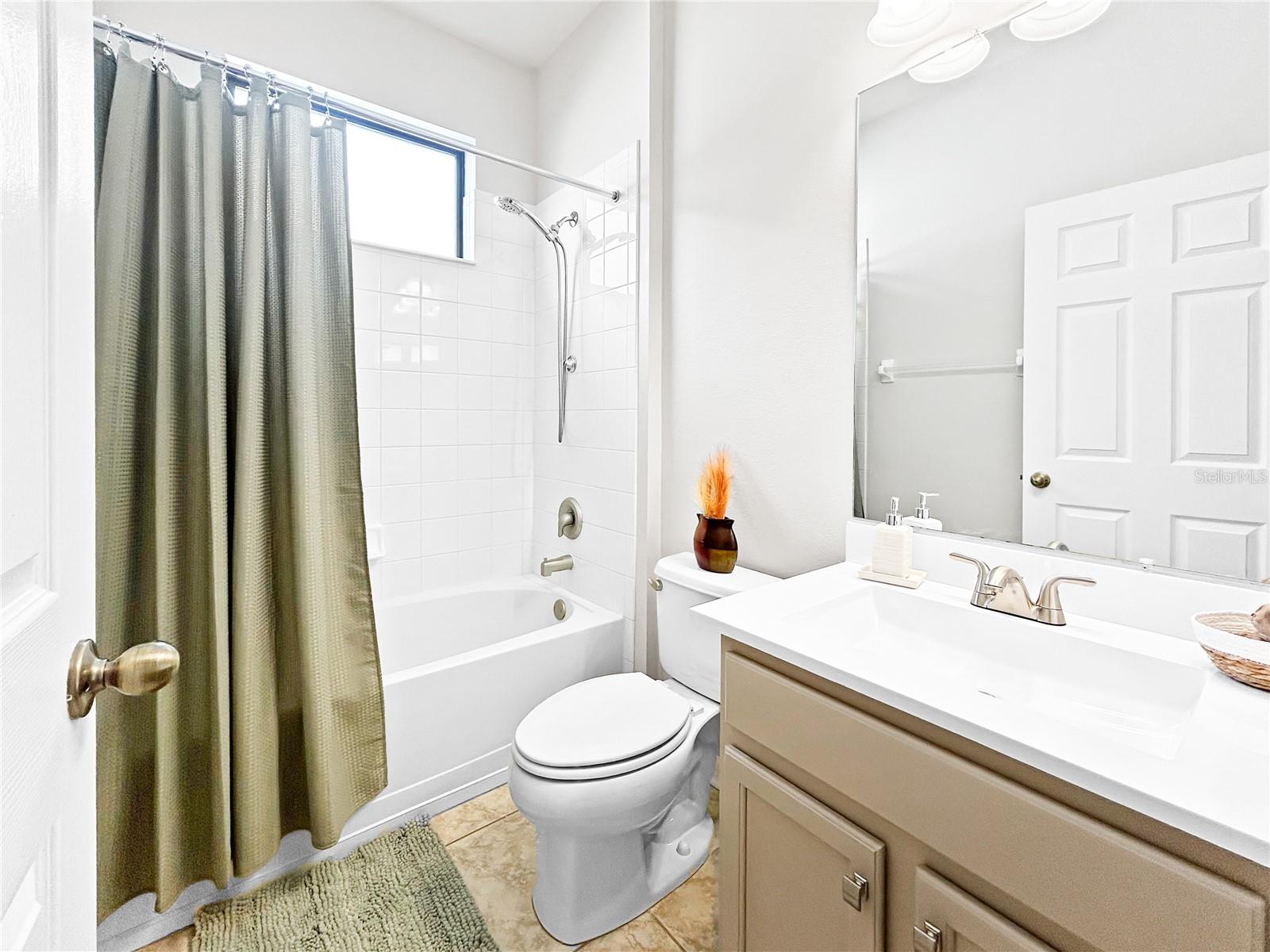 Image 38 of 53 For 8437 White Poplar Drive