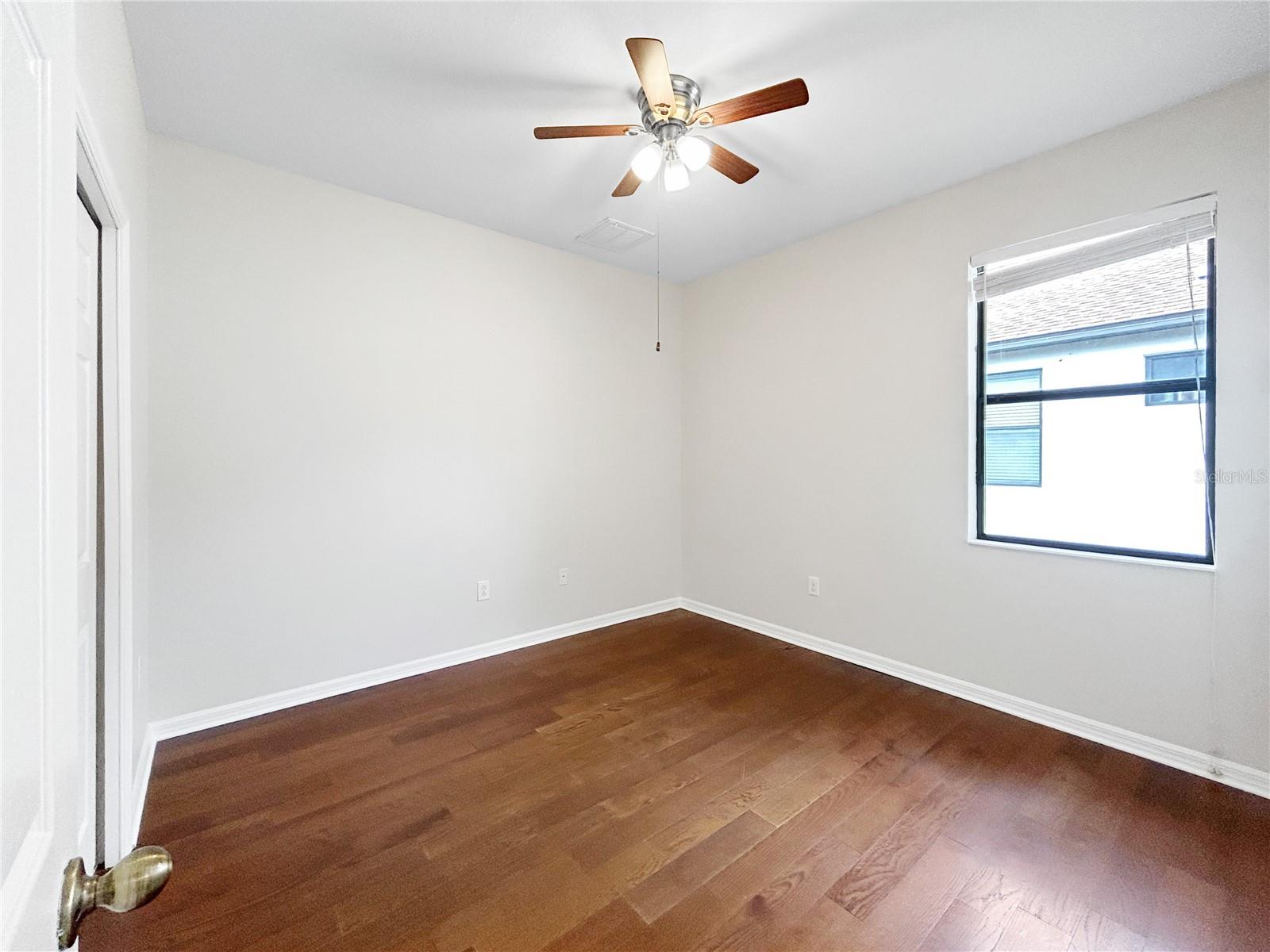 Image 39 of 53 For 8437 White Poplar Drive