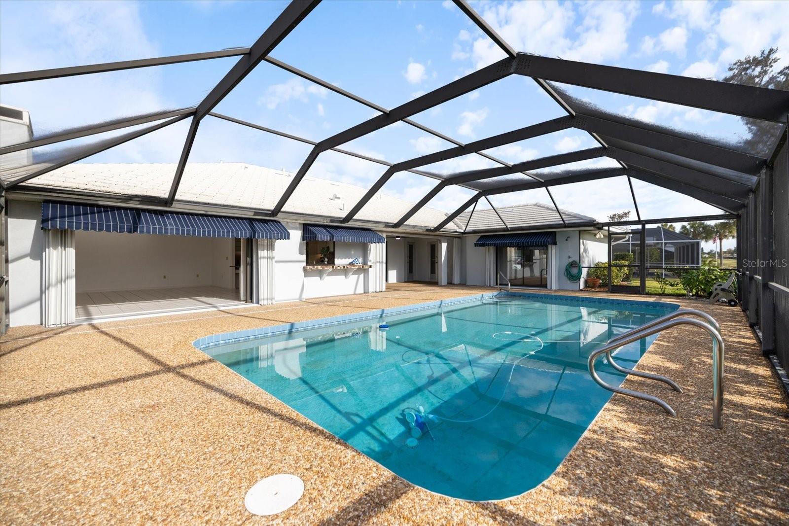 Image 22 of 36 For 952 Gondola Drive