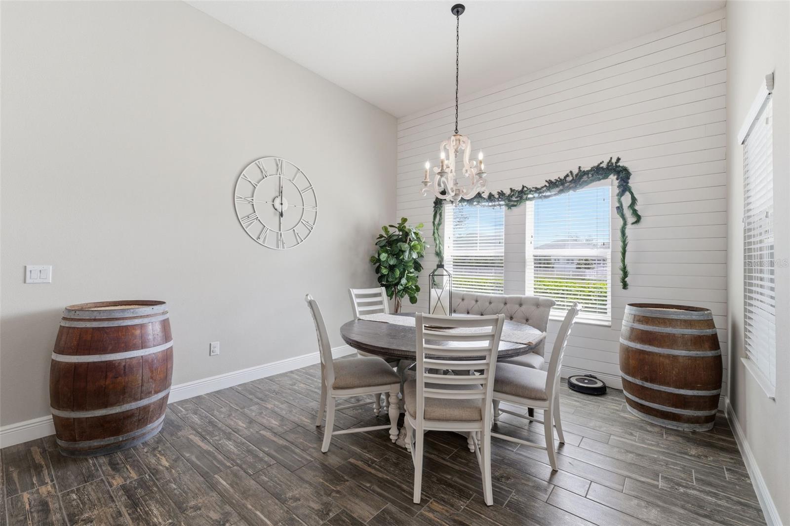 Image 18 of 50 For 8130 Water Color Drive