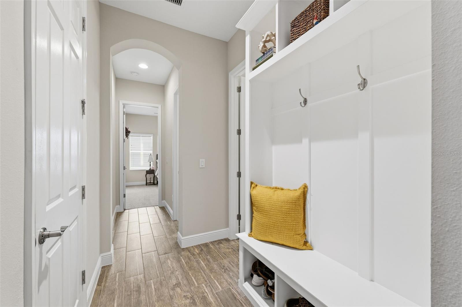 Image 24 of 50 For 8130 Water Color Drive