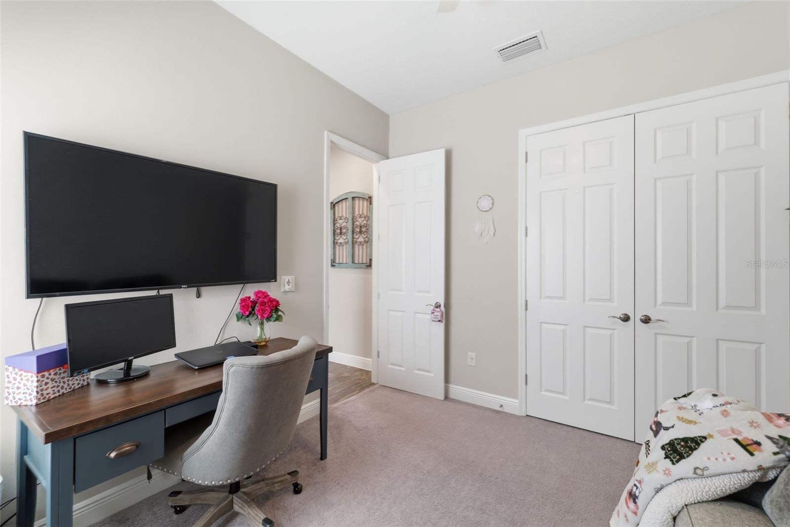 Image 32 of 50 For 8130 Water Color Drive