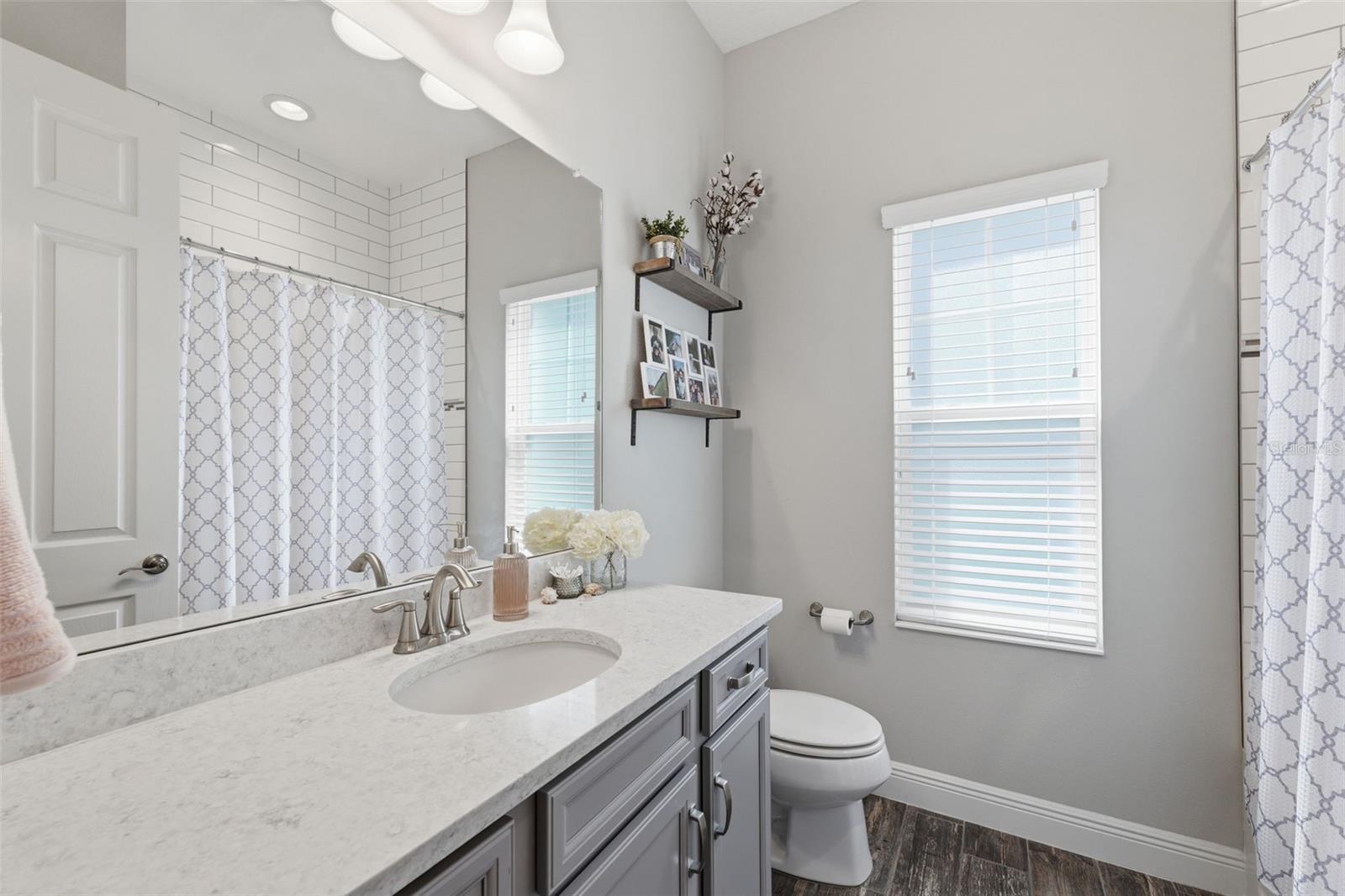 Image 33 of 50 For 8130 Water Color Drive