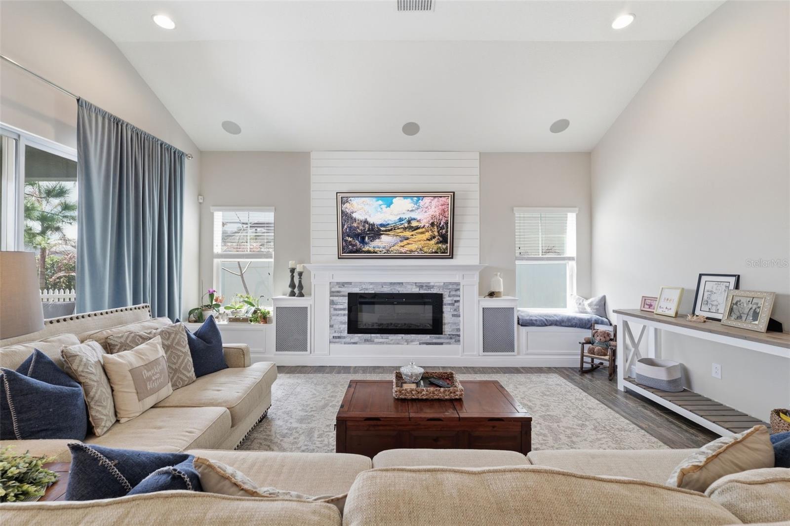 Image 7 of 50 For 8130 Water Color Drive