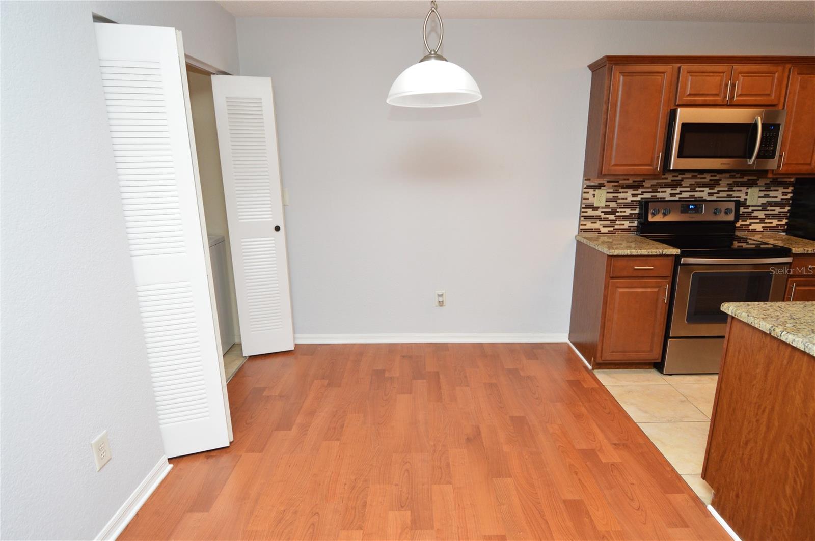 Image 10 of 95 For 10263 Gandy Boulevard N 505