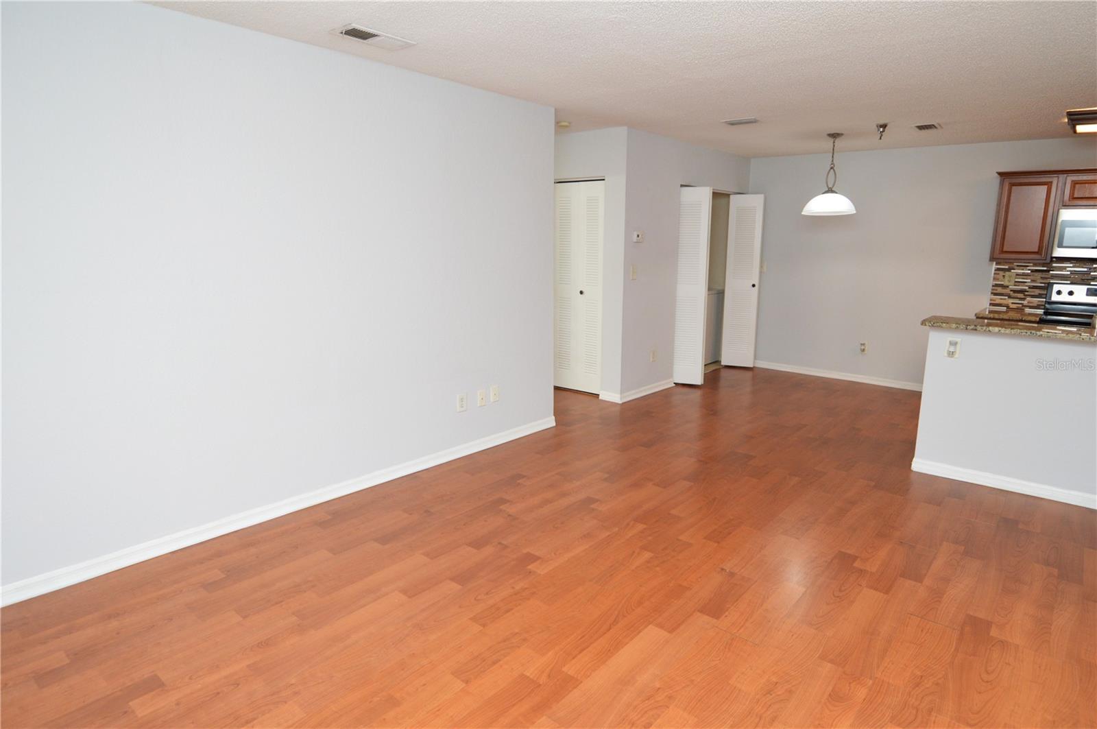 Image 12 of 95 For 10263 Gandy Boulevard N 505