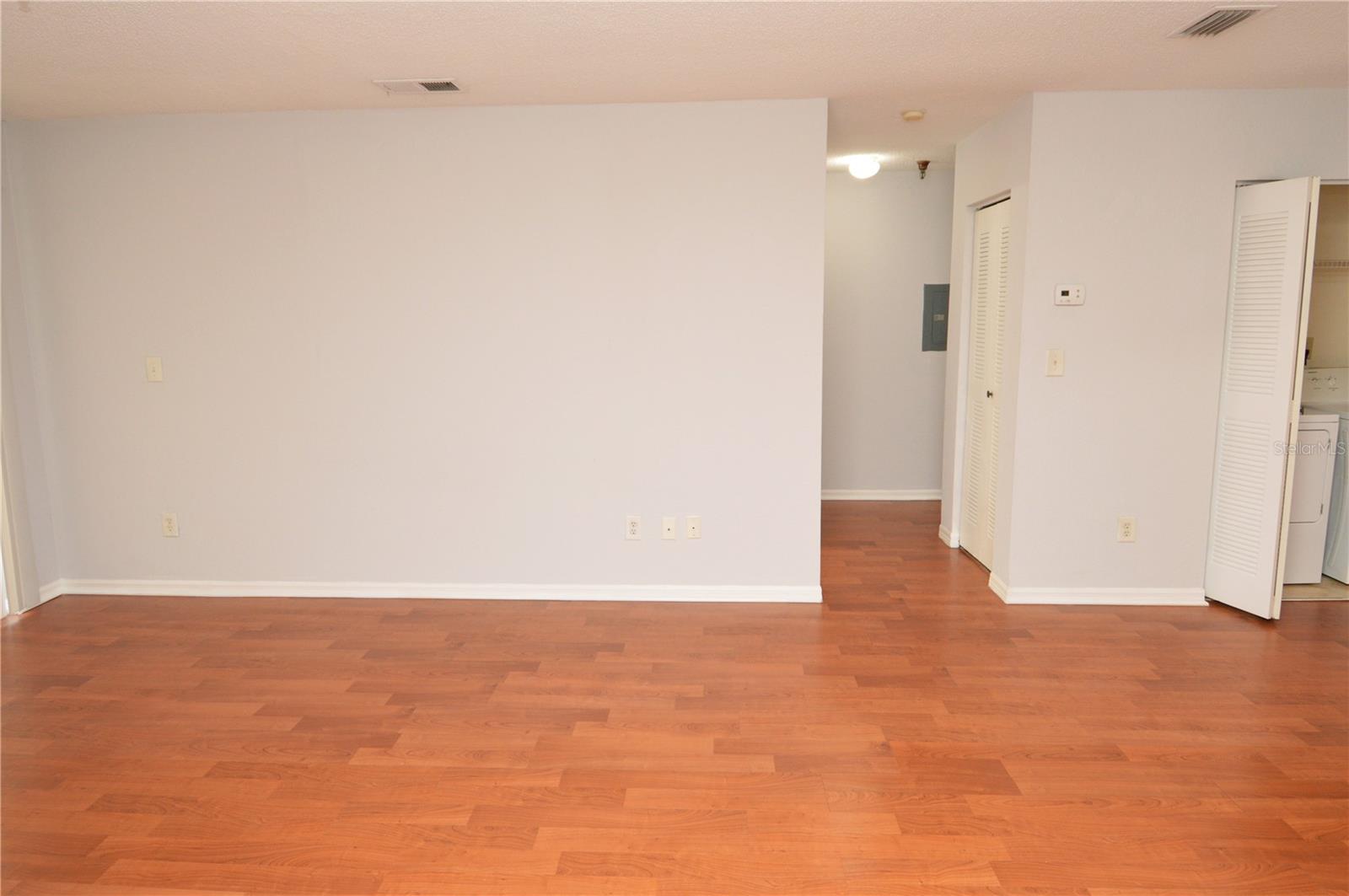 Image 21 of 95 For 10263 Gandy Boulevard N 505