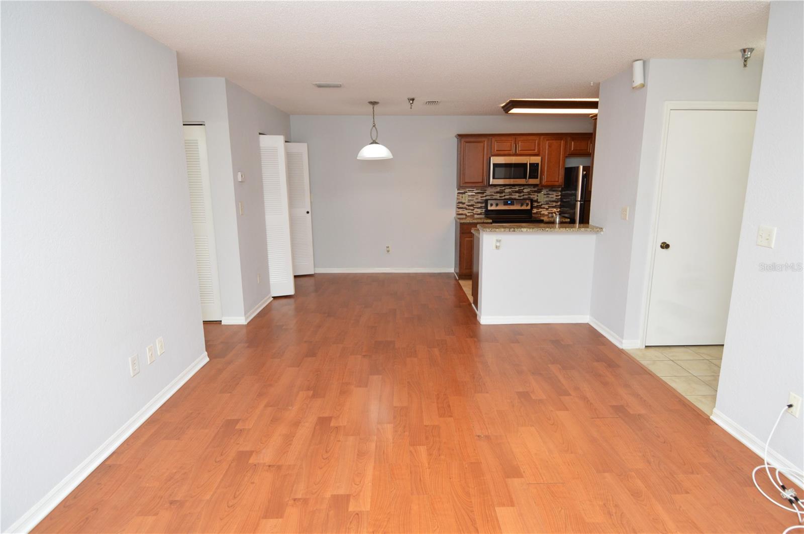 Image 4 of 95 For 10263 Gandy Boulevard N 505