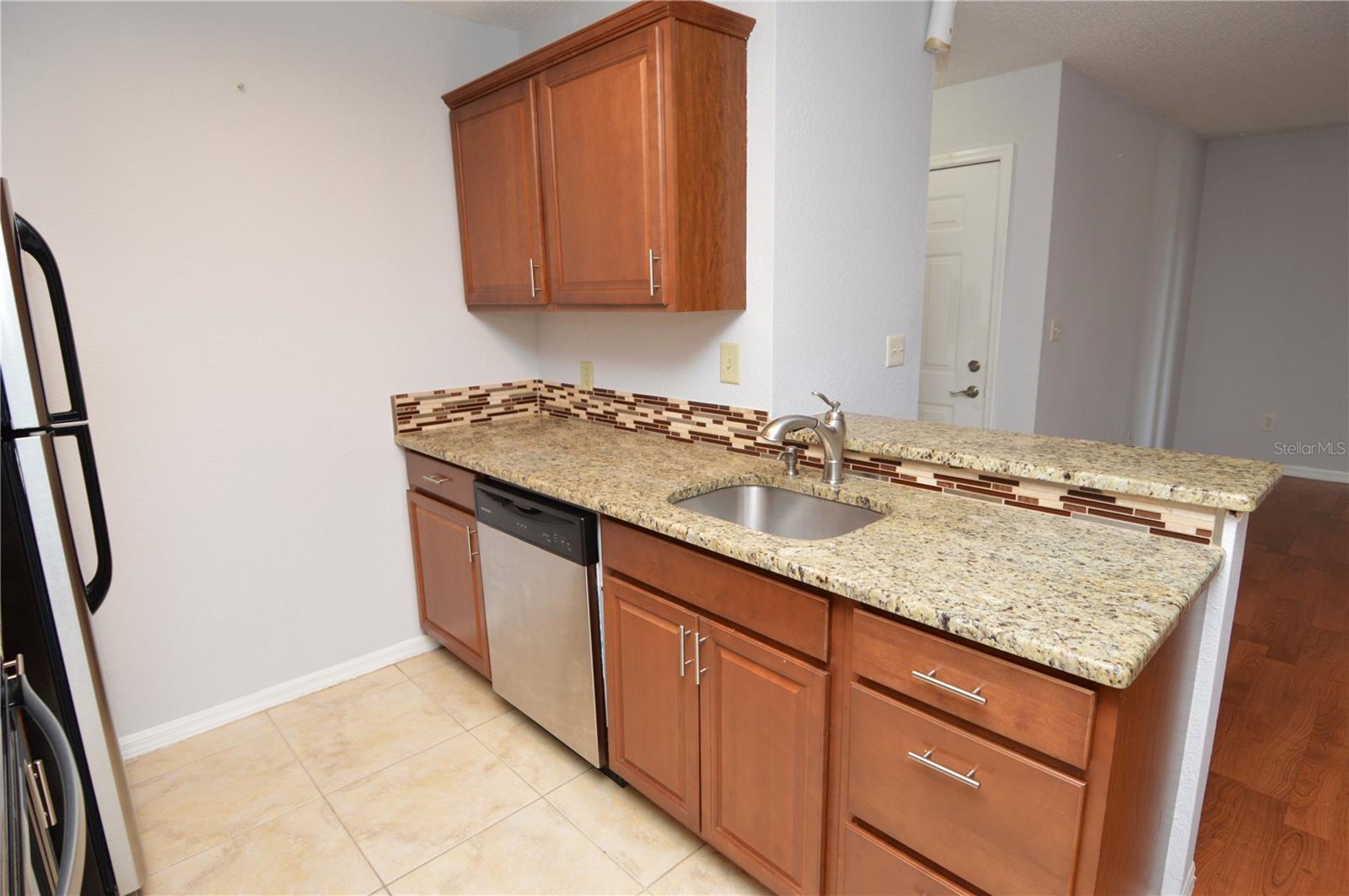 Image 7 of 95 For 10263 Gandy Boulevard N 505