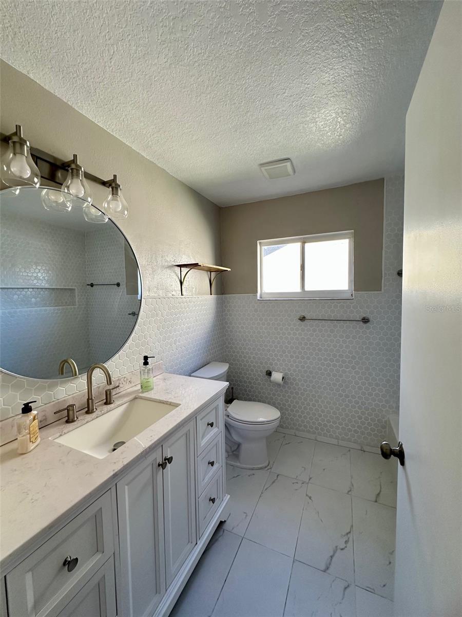 Image 10 of 14 For 5541 Dark Star Loop