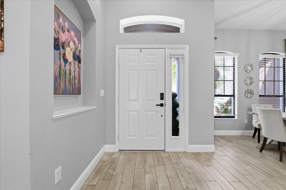 Image 13 of 71 For 1007 Split Silk Street