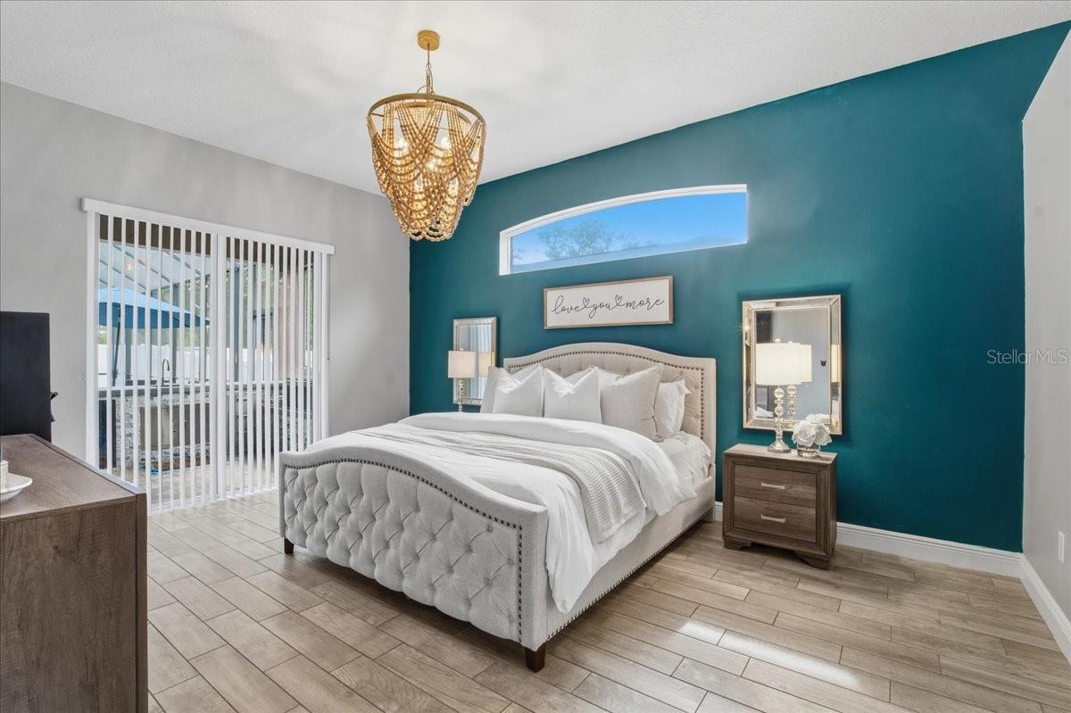 Image 22 of 71 For 1007 Split Silk Street