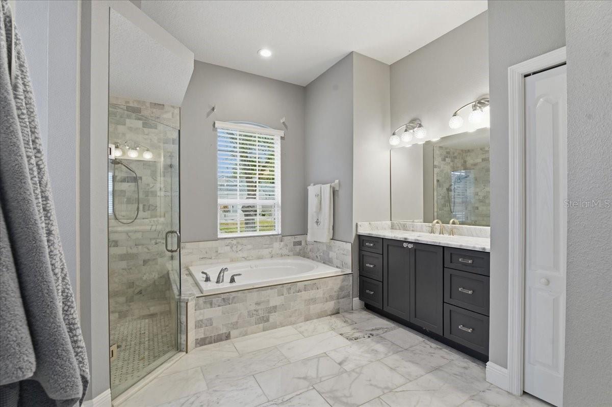 Image 28 of 71 For 1007 Split Silk Street