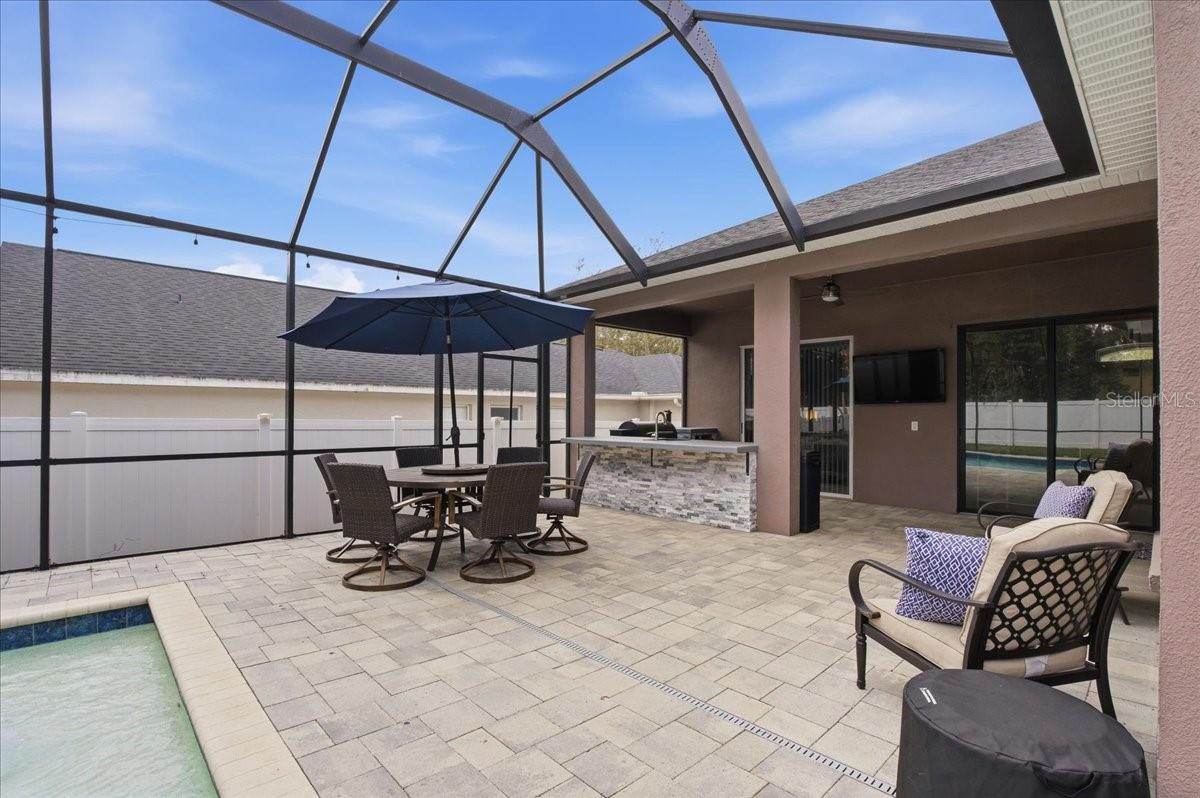 Image 33 of 71 For 1007 Split Silk Street