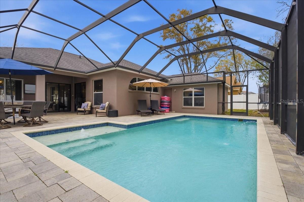 Image 5 of 71 For 1007 Split Silk Street