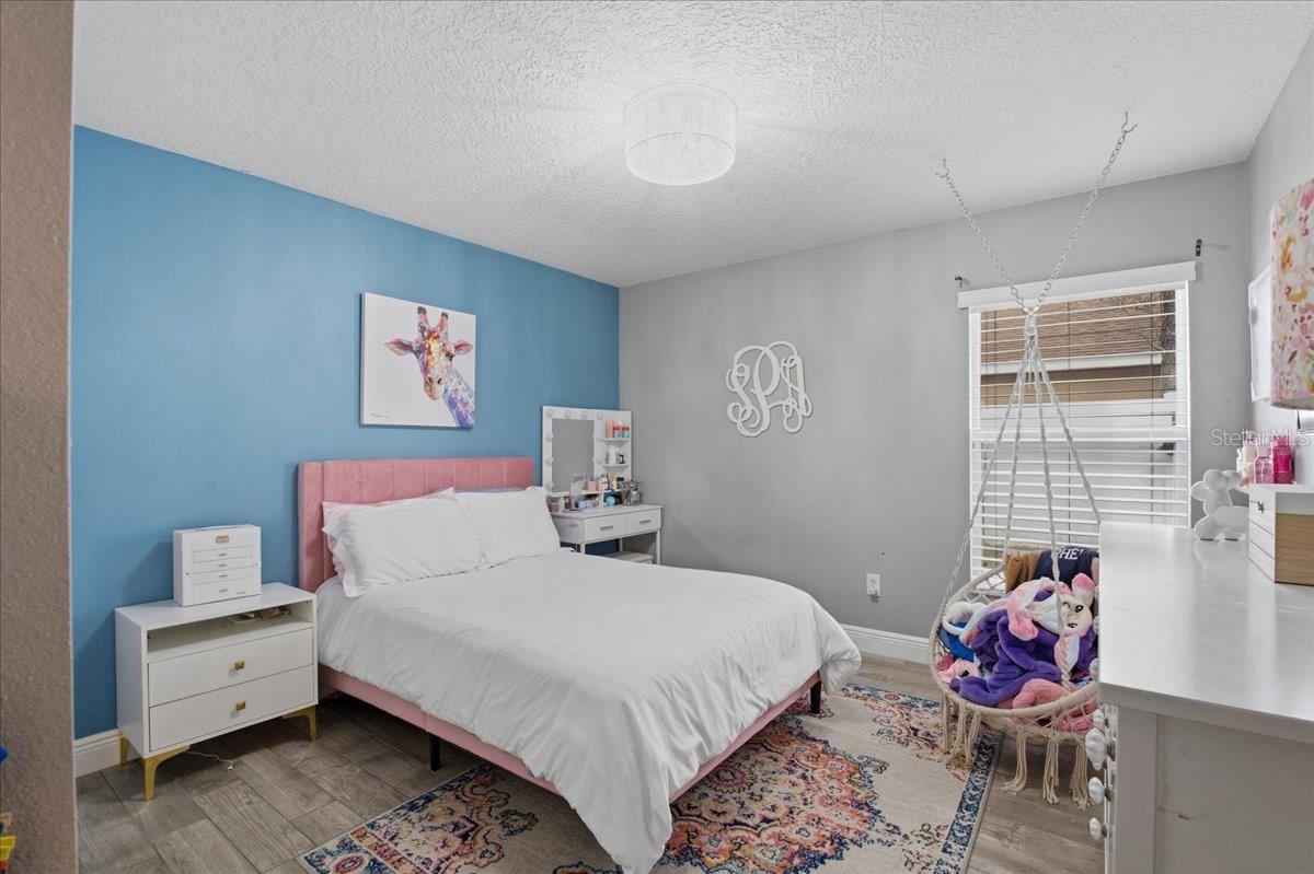 Image 67 of 71 For 1007 Split Silk Street