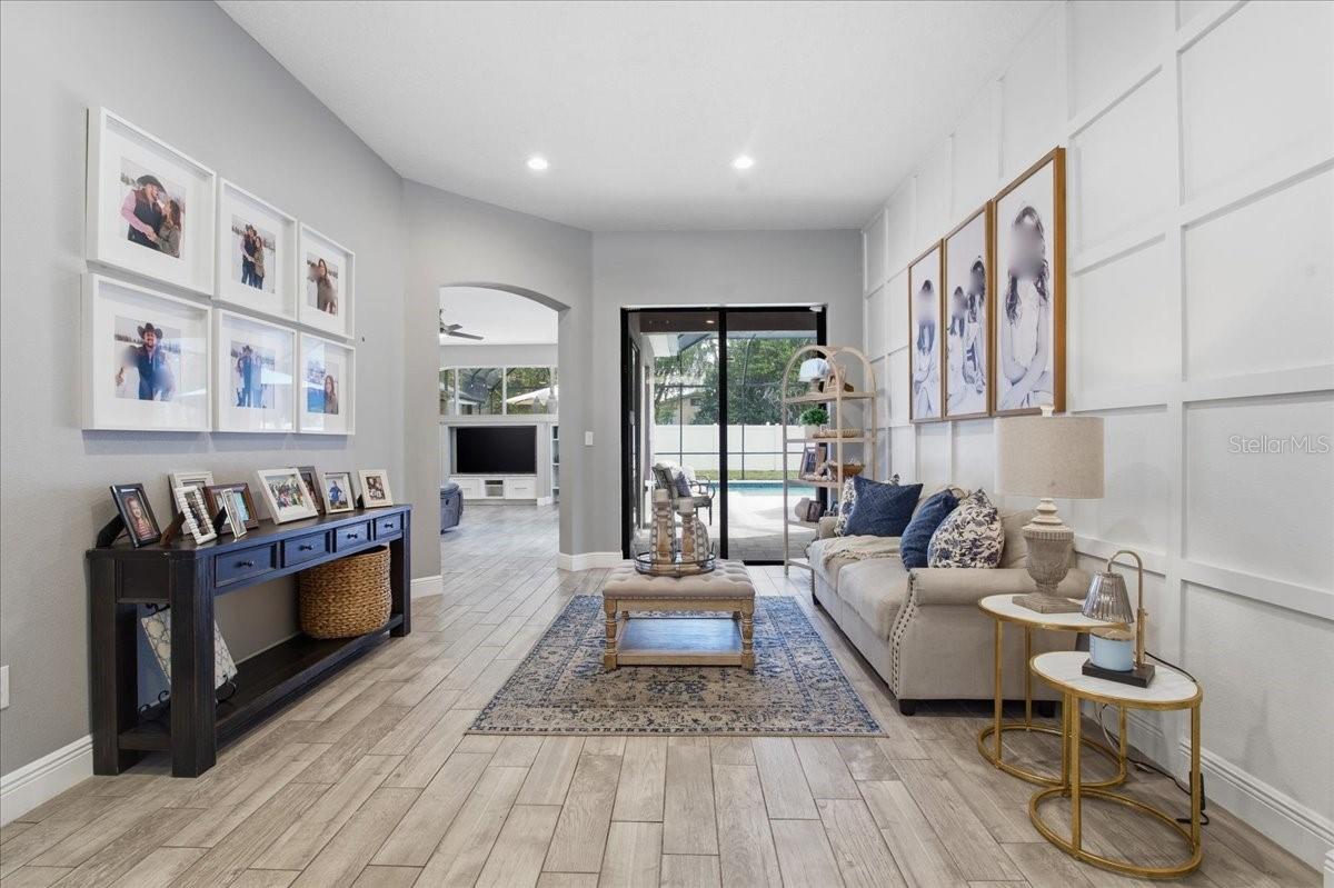 Image 7 of 71 For 1007 Split Silk Street