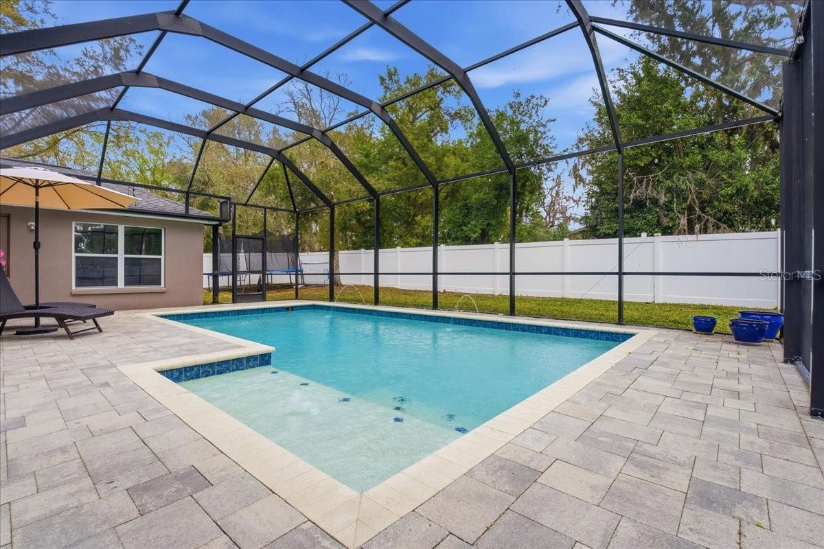 Image 70 of 71 For 1007 Split Silk Street