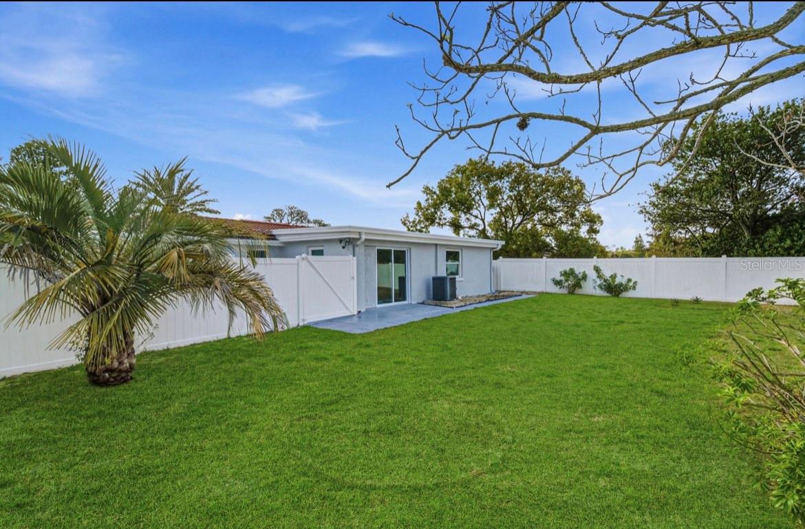 Listing photo id 40 for 11705 Ibis Lane