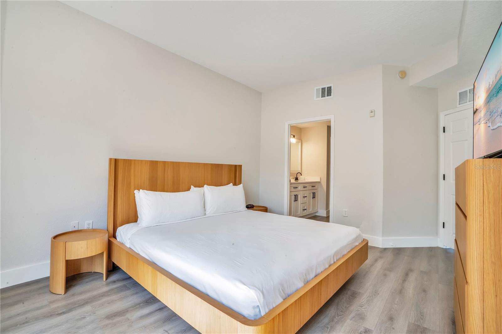 Image 12 of 24 For 8601 Worldquest Boulevard 3108