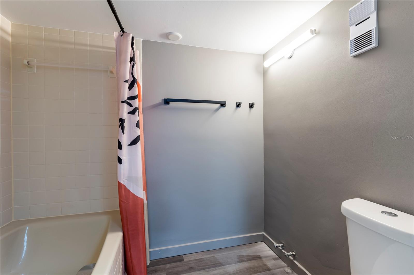 Listing photo id 19 for 1591 Gulf Boulevard 203s