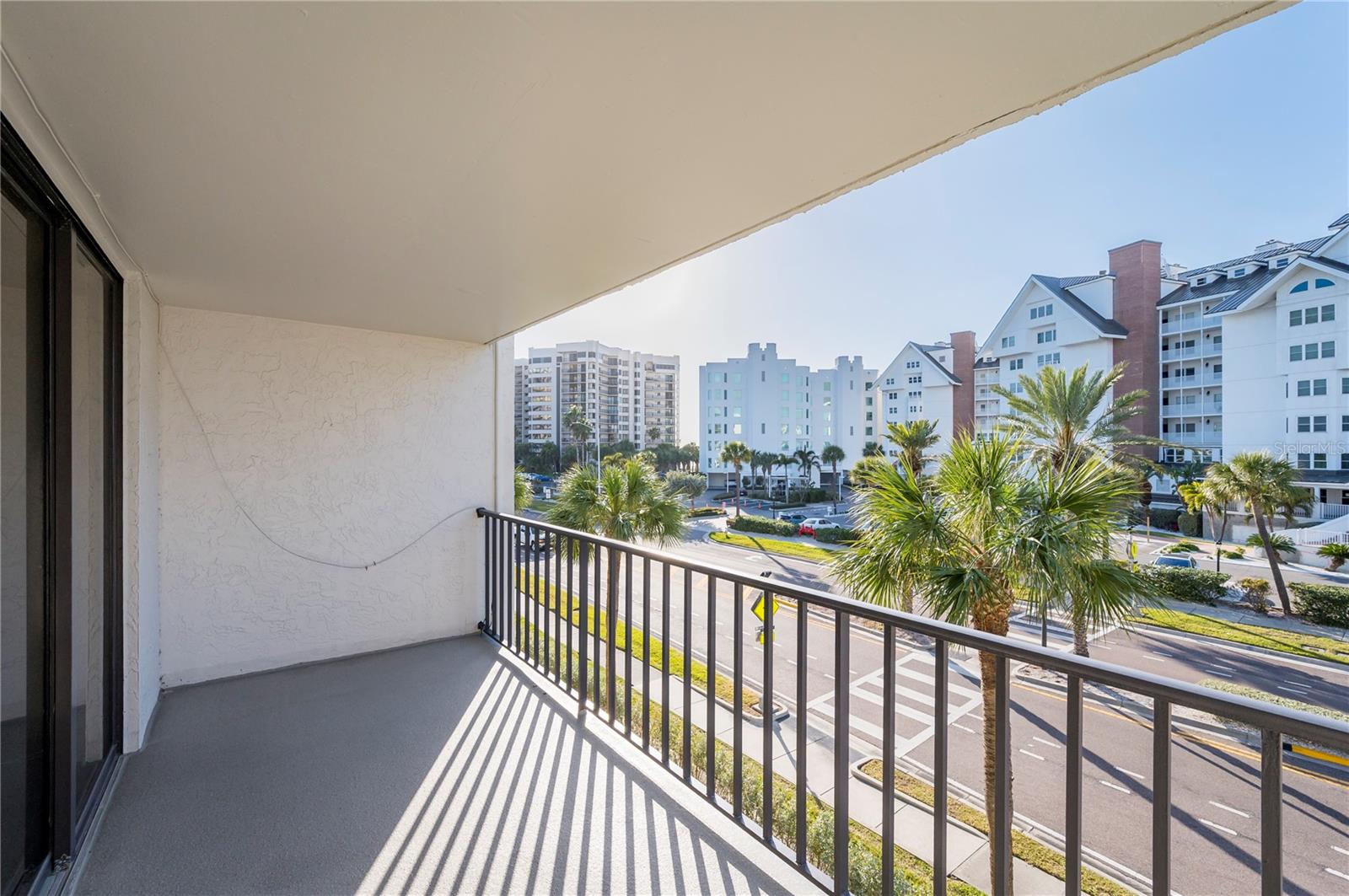Listing photo id 27 for 1591 Gulf Boulevard 203s
