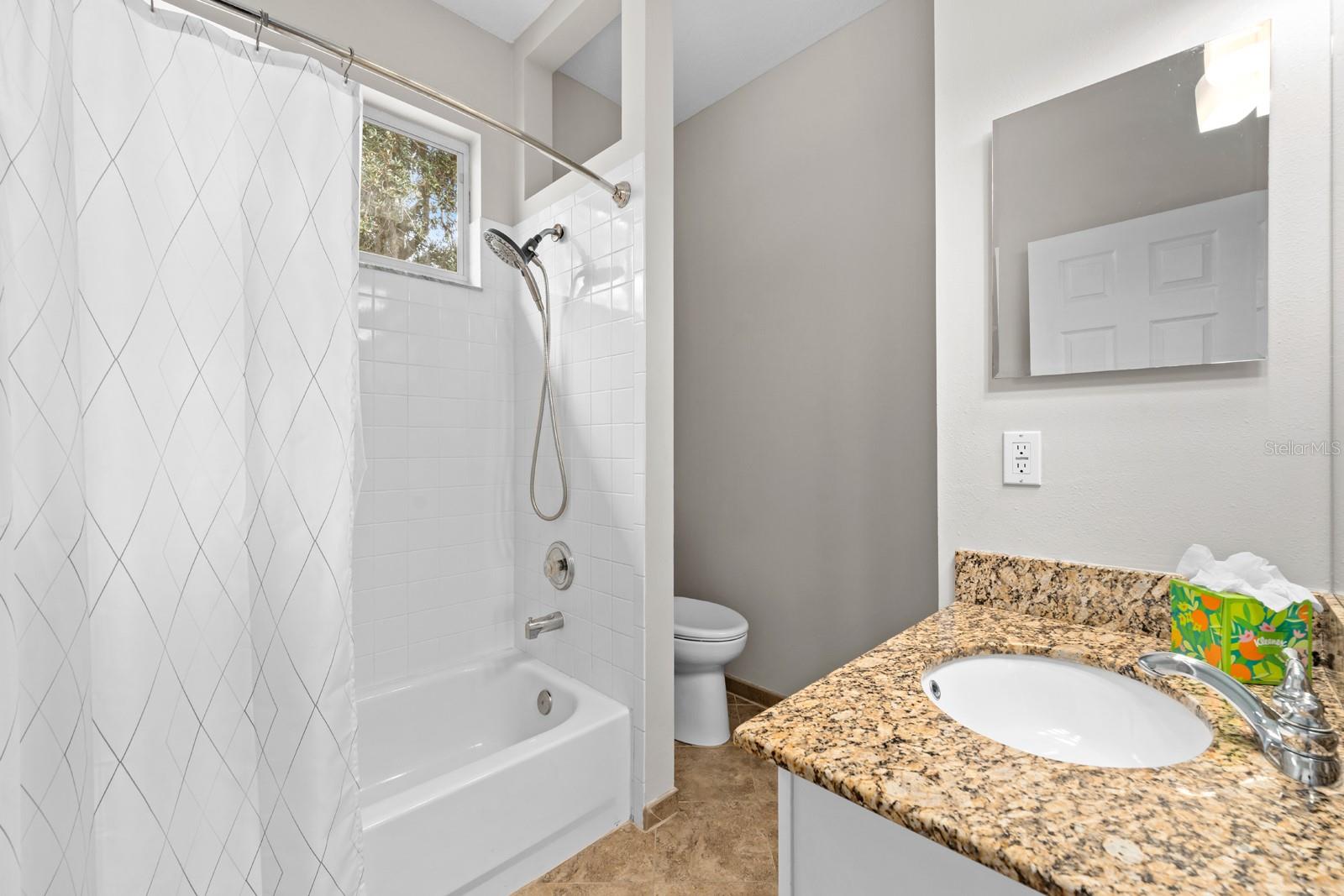 Image 18 of 37 For 4302 River Close Boulevard