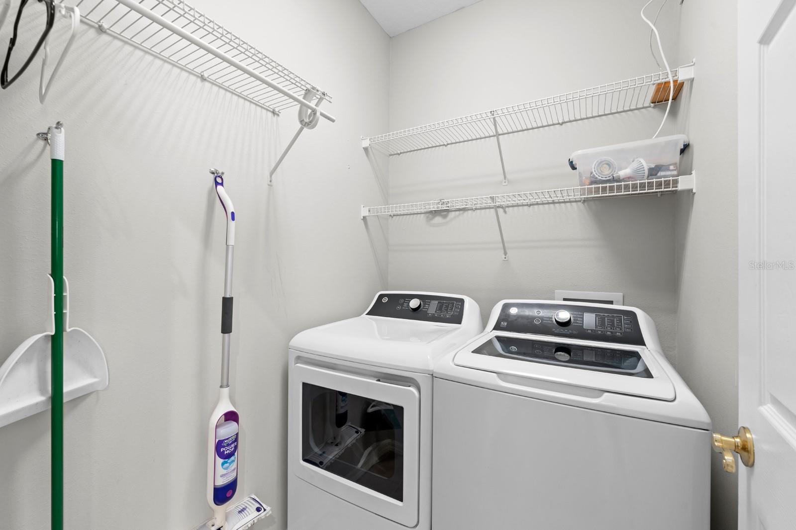 Image 27 of 37 For 4302 River Close Boulevard