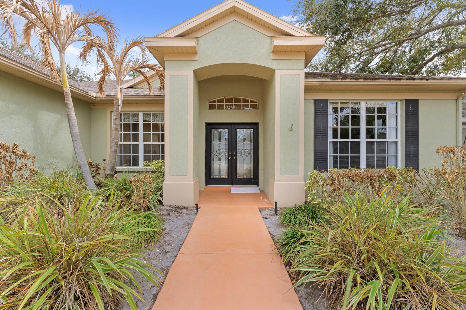 Image 4 of 37 For 4302 River Close Boulevard