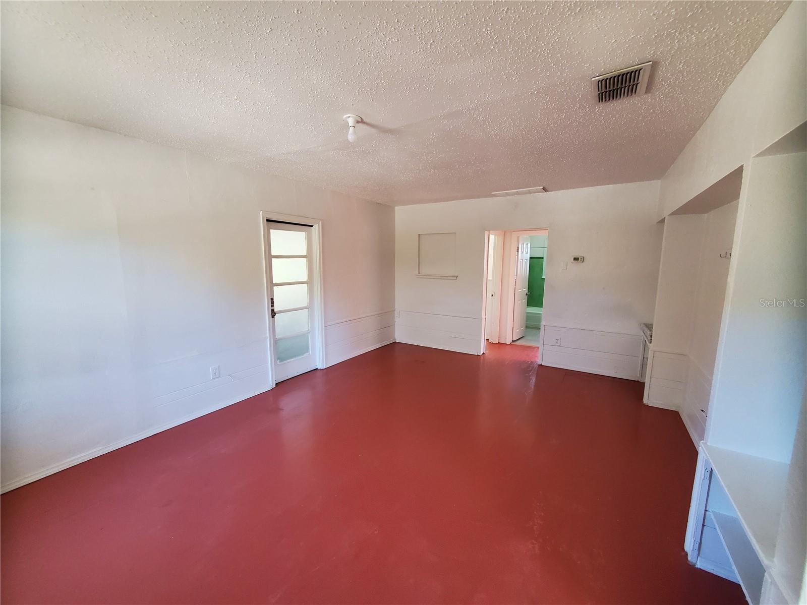 Image 3 of 15 For 2300 5th Street S