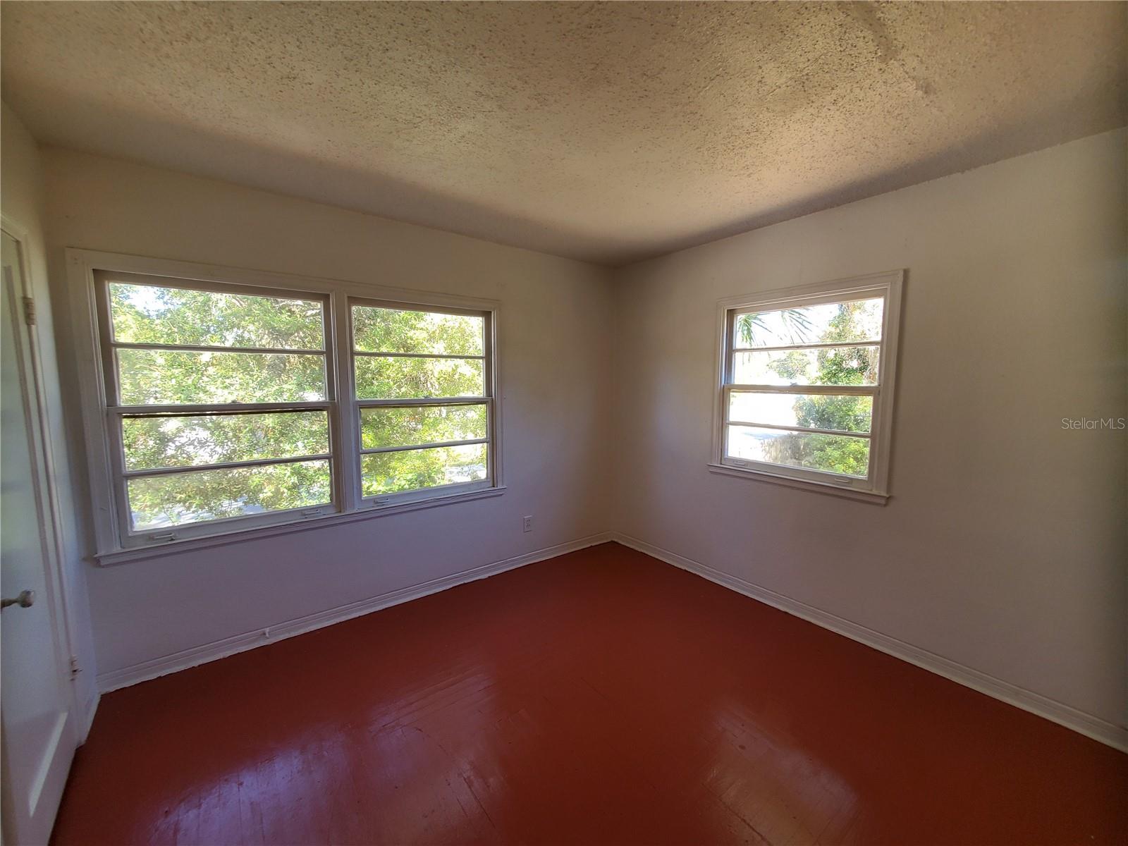 Image 4 of 15 For 2300 5th Street S