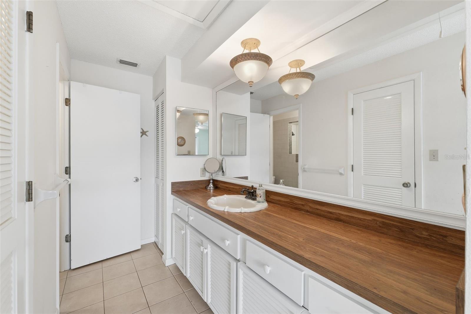 Image 17 of 31 For 1804 Rising Sun Drive 1804