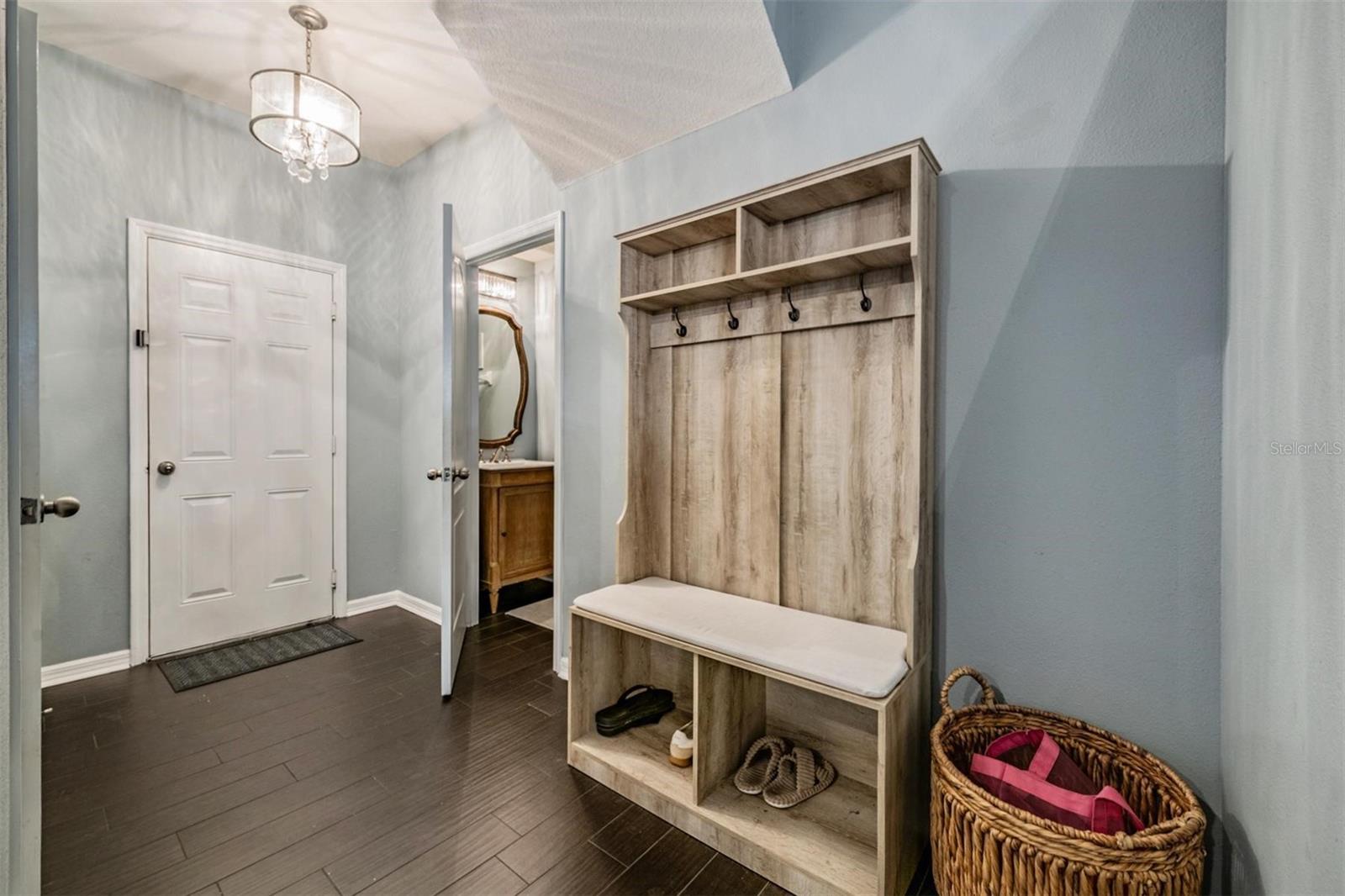 Image 23 of 40 For 7001 Interbay Boulevard 272