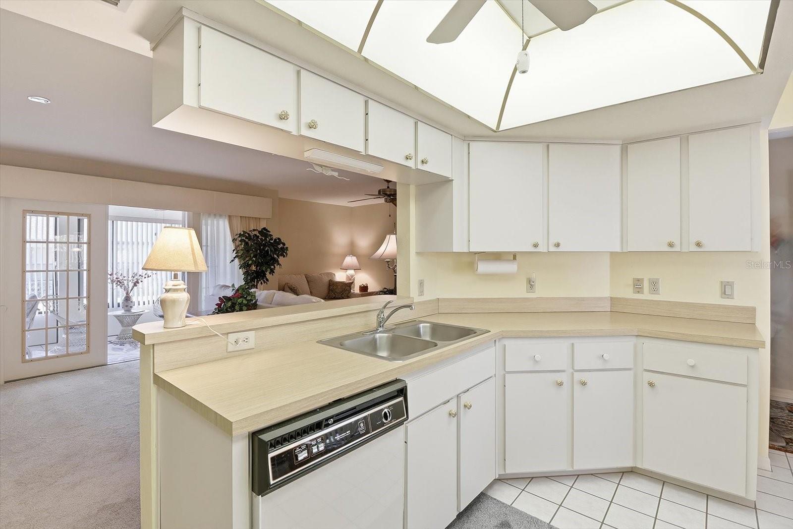 Image 20 of 47 For 6022 Dorset Drive