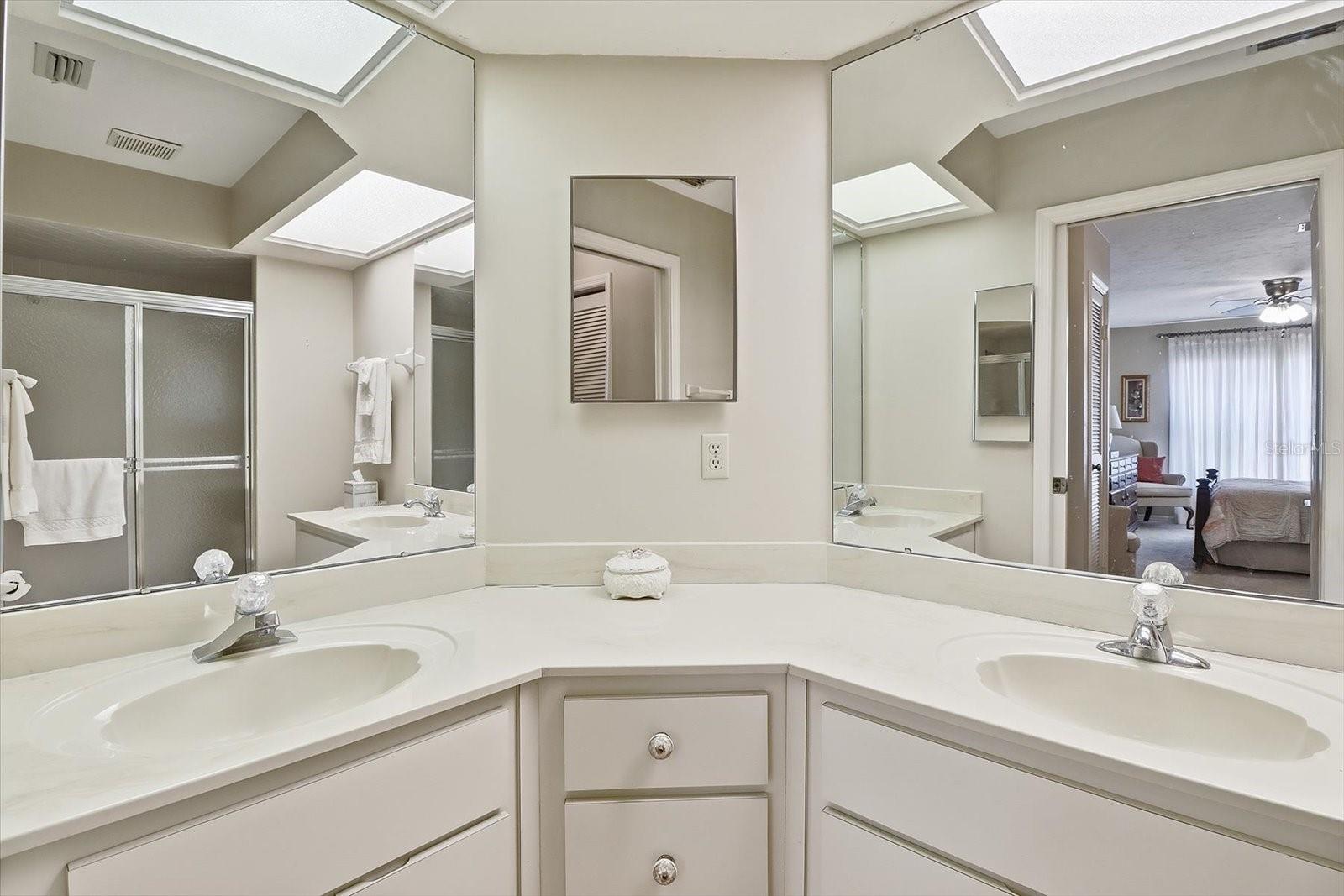 Image 24 of 47 For 6022 Dorset Drive