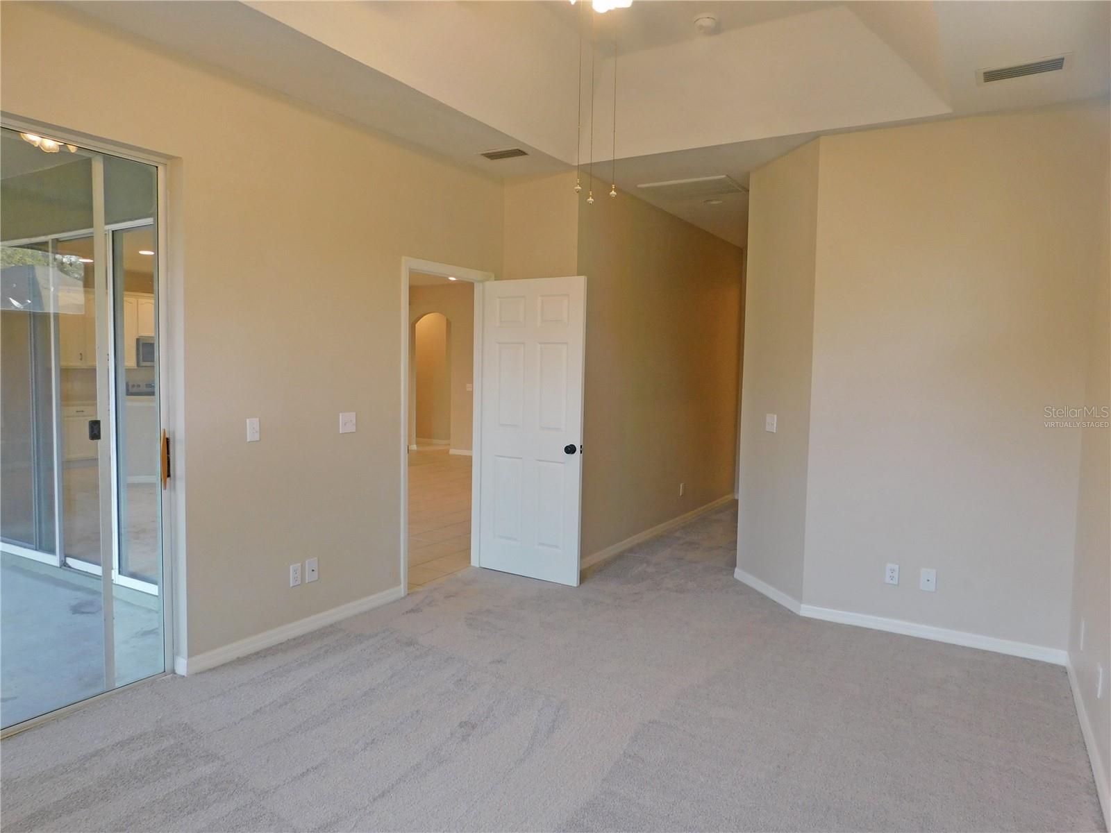 Image 32 of 46 For 12902 Cattail Shore Lane