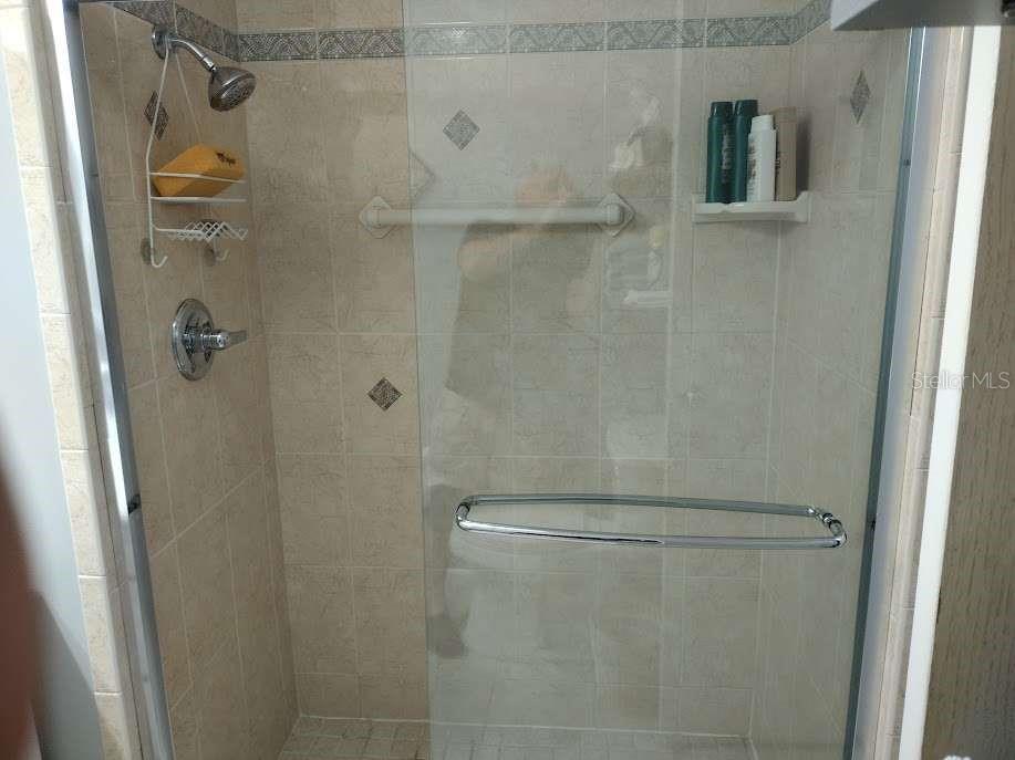 Image 8 of 24 For 162 Martinique Road