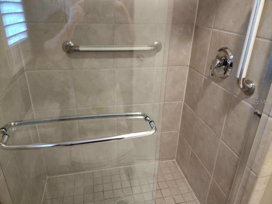 Image 9 of 24 For 162 Martinique Road