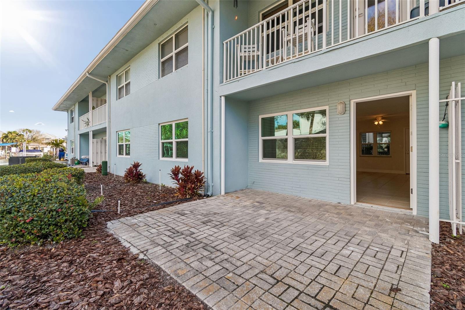 Image 20 of 45 For 300 Venetian Drive 3