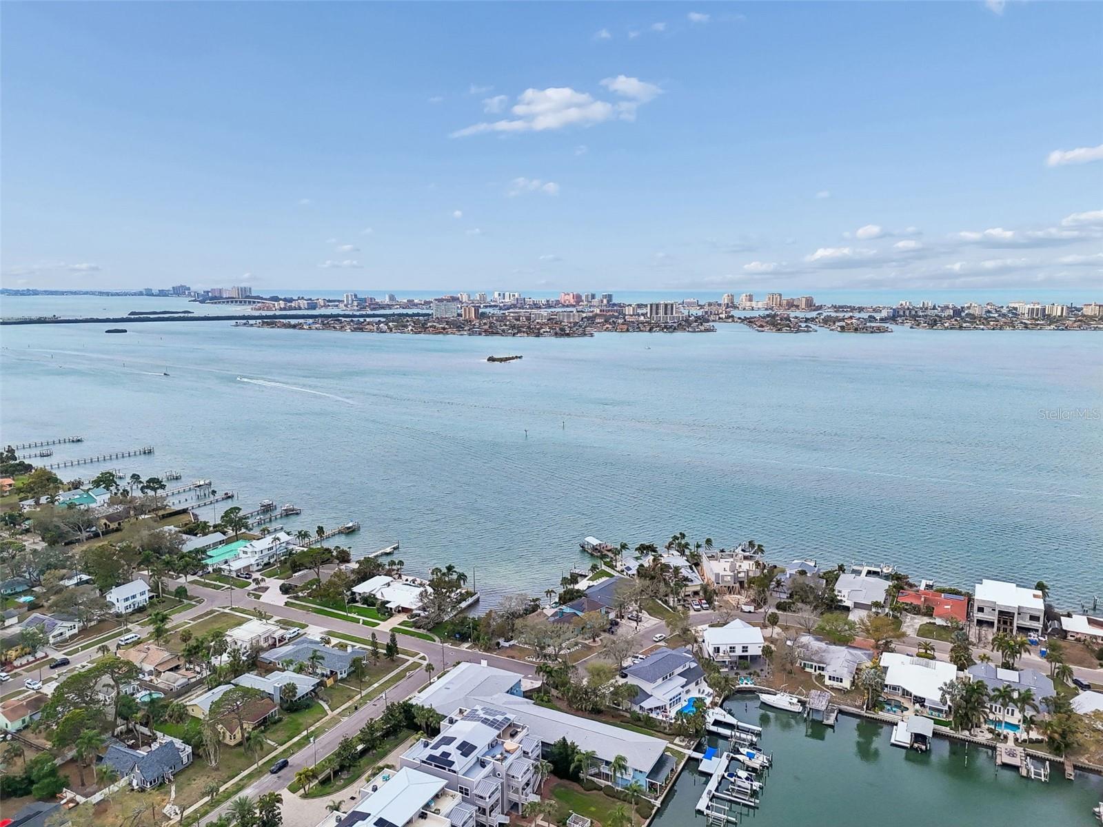 Image 36 of 45 For 300 Venetian Drive 3