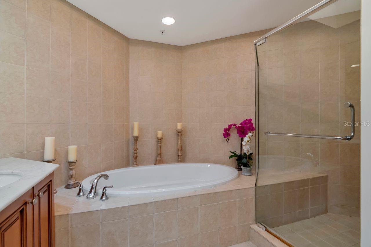 Image 19 of 70 For 5823 Bowen Daniel Drive 604