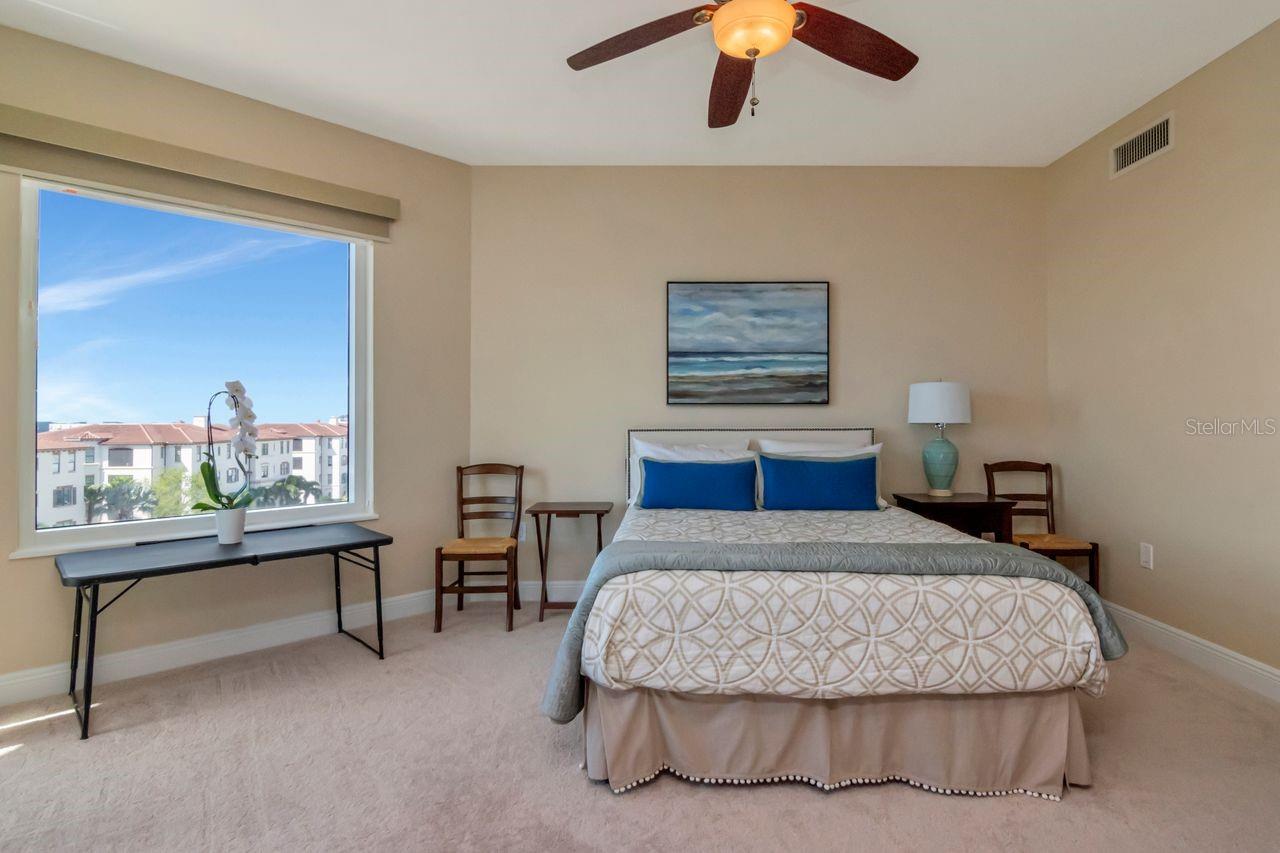 Image 20 of 70 For 5823 Bowen Daniel Drive 604