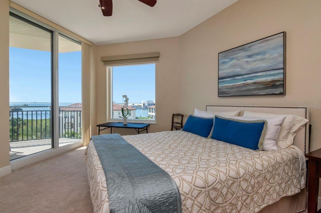 Image 21 of 70 For 5823 Bowen Daniel Drive 604